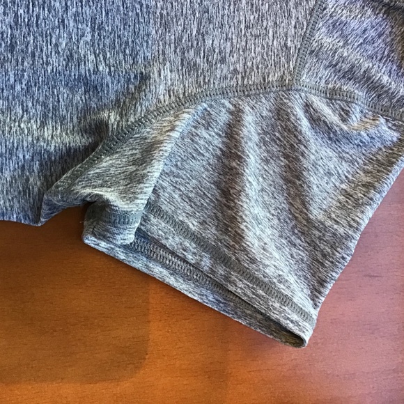 ⭐️SOLD⭐️Head Short Sleeved Gym Tee - Gray - Picture 4 of 4
